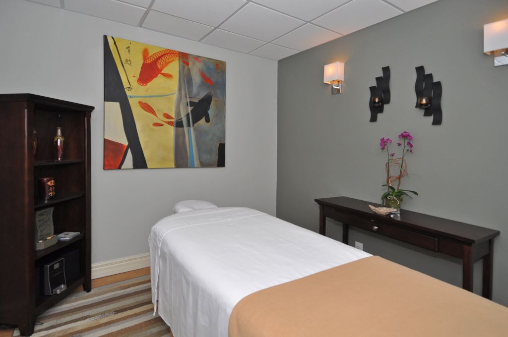 Chiropractic Massage Treatment Facility Chiropractic Massage Treatment Facility