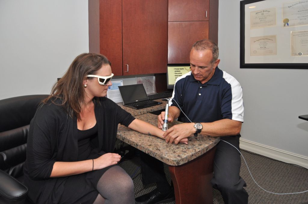 laser-therapy-chiropractor-dr-michael-cohen-2 laser-therapy-chiropractor-dr-michael-cohen-2
